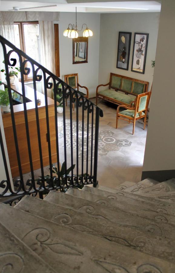 Albergo Meruo โมราโนคาลาโบร ภายนอก รูปภาพ